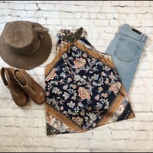 Women’s floral top